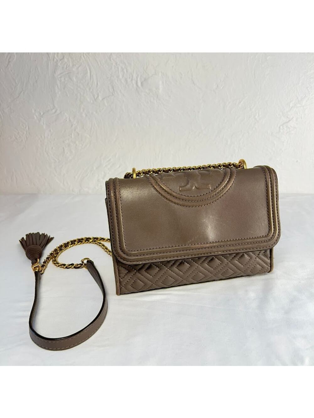 Tory Burch Fleming Convertible Shoulder Bag Silver Maple Leather Gold Chain